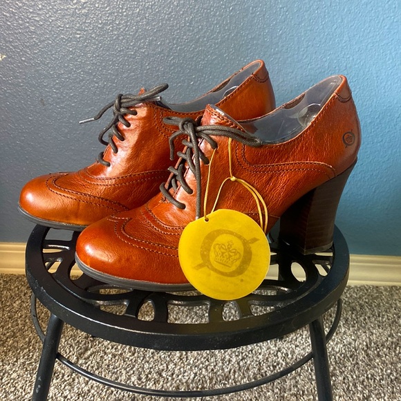 Born Women’s Brown Leather Shoes. Sz-9 - Picture 2 of 7
